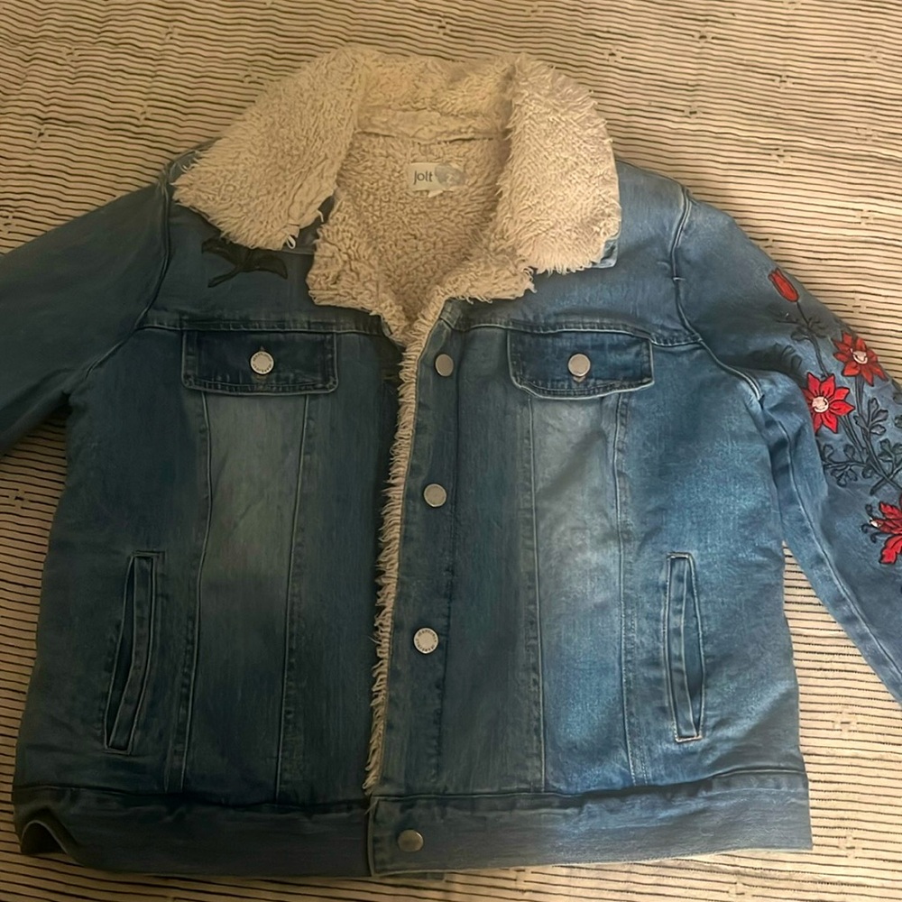 Denim jacket Medium wash with embroidered sleeves